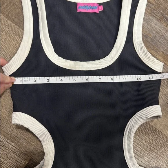 Edikted Black and White Ribbed Top - Picture 3 of 6